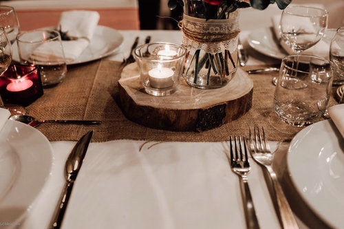 PETITS PLATS PAR DES GRANDS